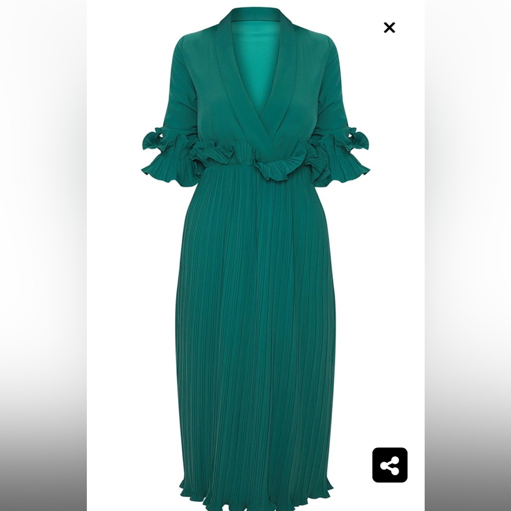 Pretty Little Thing - Emerald Green Frill Detail Pleated Midi Dress